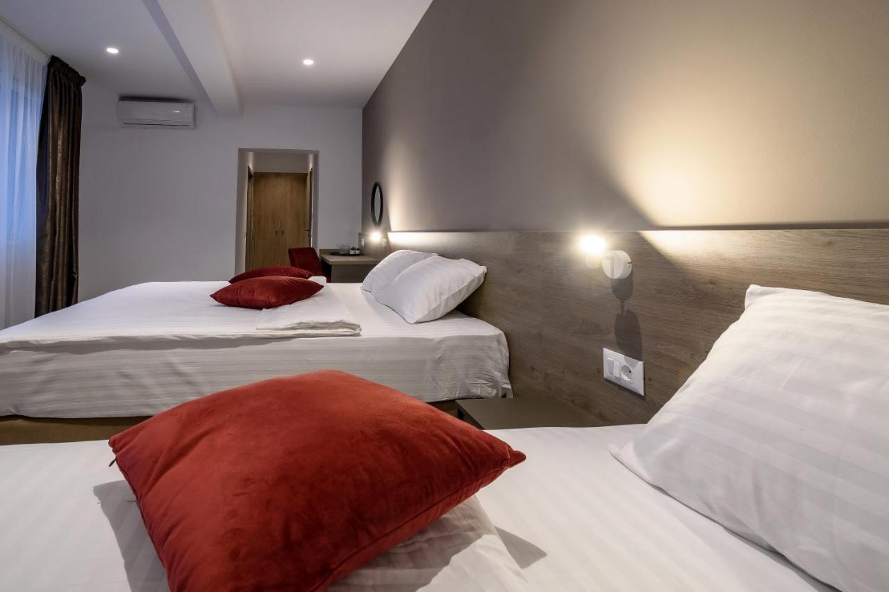 Vmd Residence Brasov Bagian luar foto